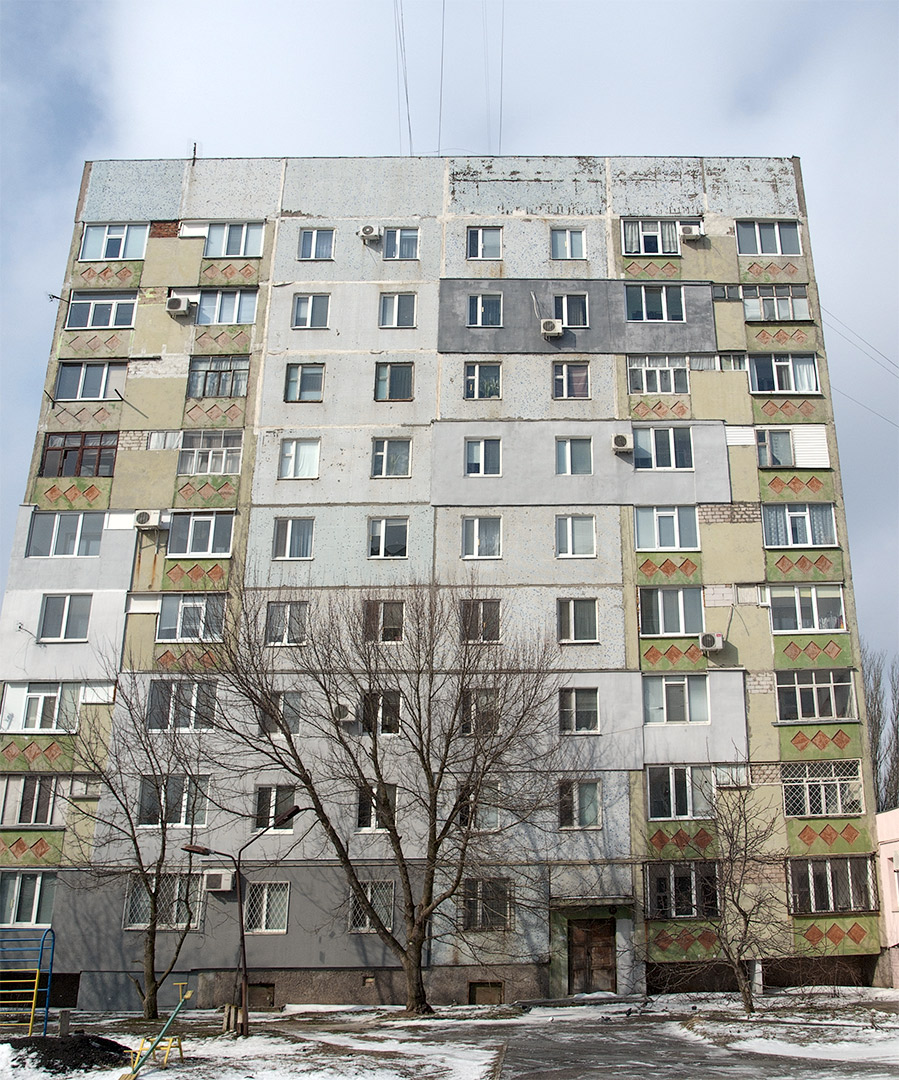 Мелітополь, Вулиця Брив-ла-Гайярд, 12/1