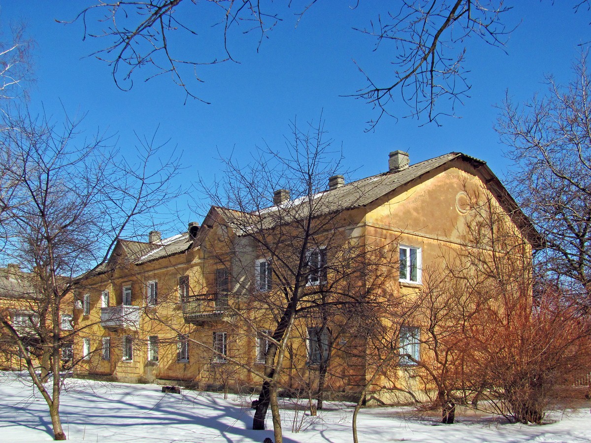 Попасная, Улица Суворова, 18