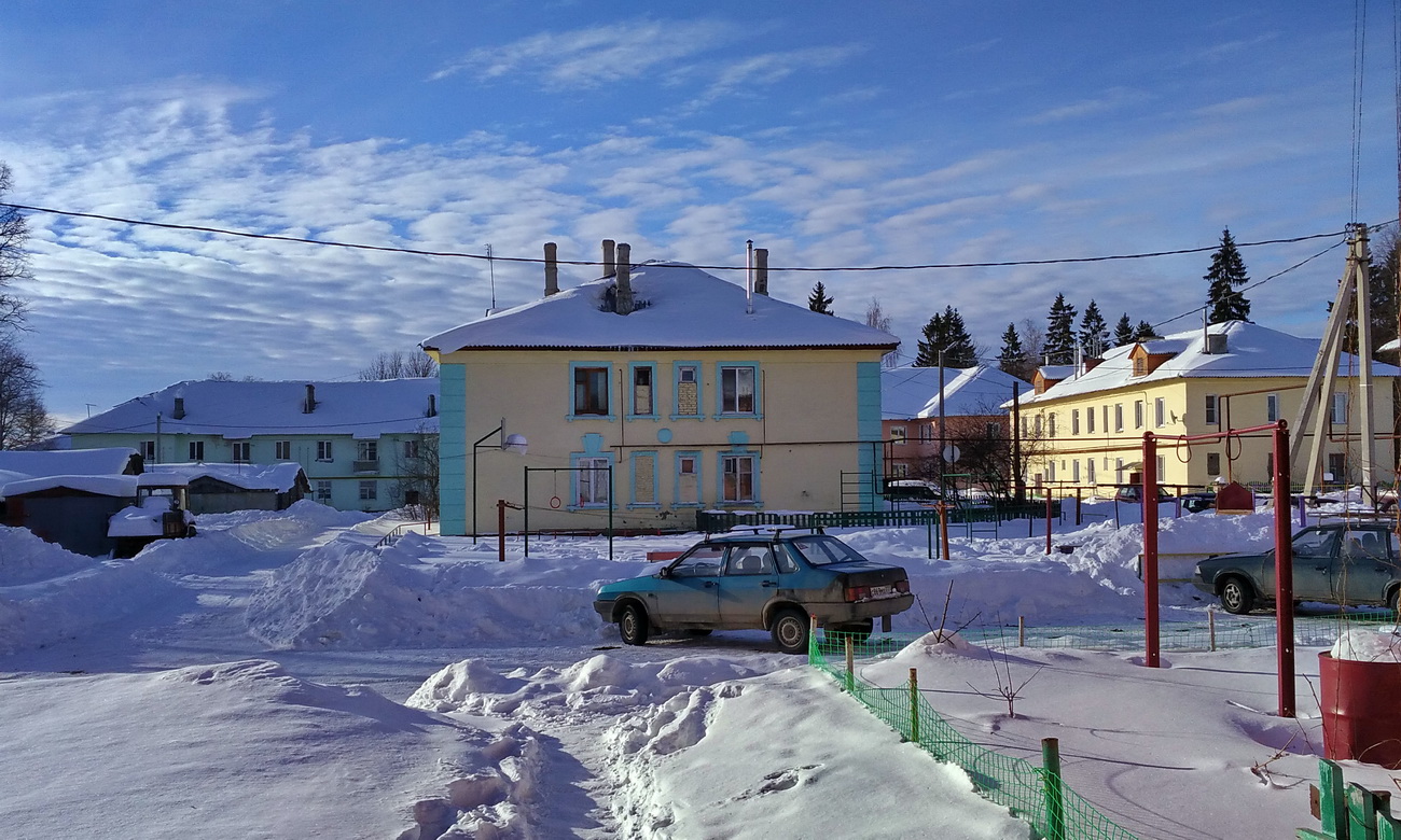 Переславский район, прочие н.п., пос. Ивановское, проспект Мира, 5; пос. Ивановское, проспект Мира, 7