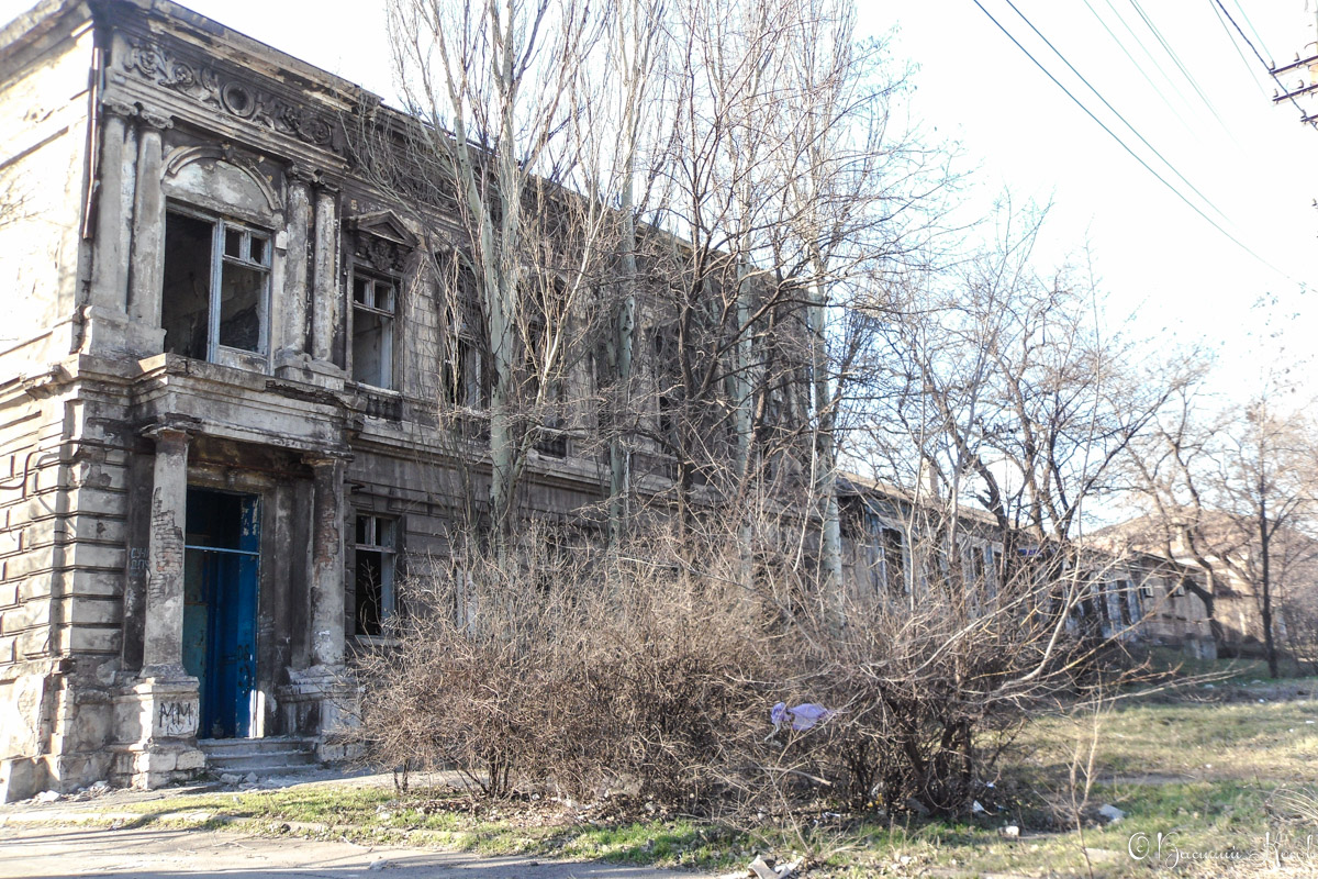 Мариуполь, Улица Апатова, 12