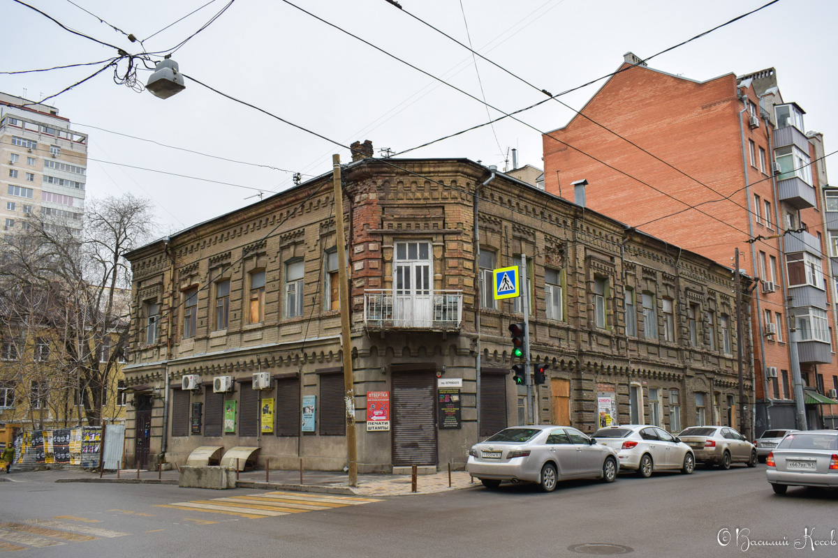 Ростов-на-Дону, Социалистическая улица, 41 / переулок Островского, 37