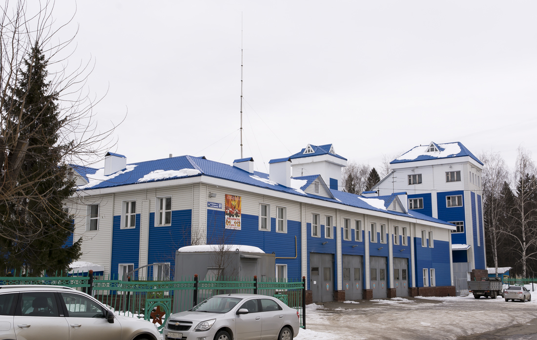 Уфа, Улица Калинина, 81; Улица Калинина, 81А