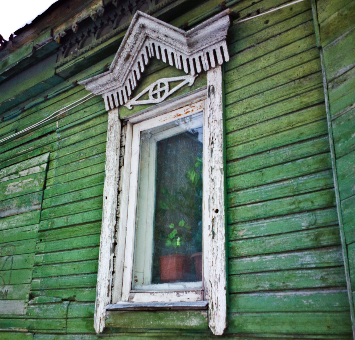 Самара, ленинская улица, 288 / Улица Чкалова, 53. Резные наличники
