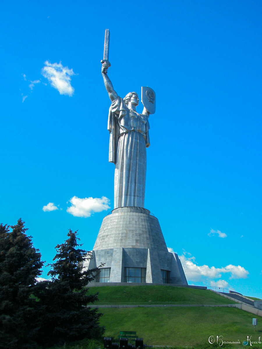 Киев, Лаврская улица, 24