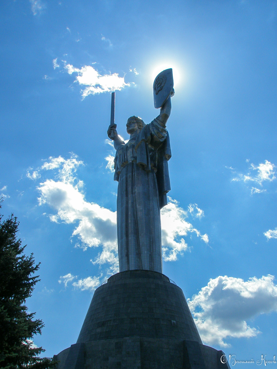 Киев, Лаврская улица, 24