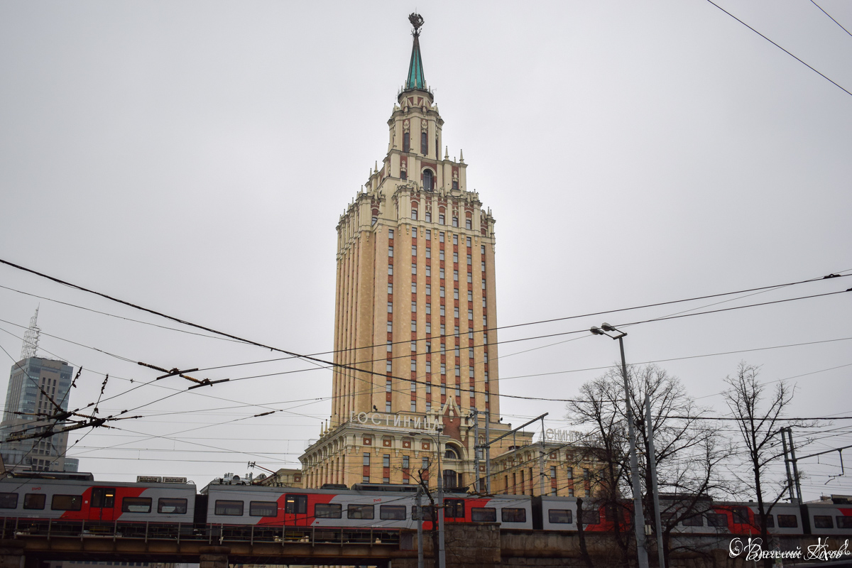 Москва, Каланчёвская улица, 21 / Улица Маши Порываевой, 40