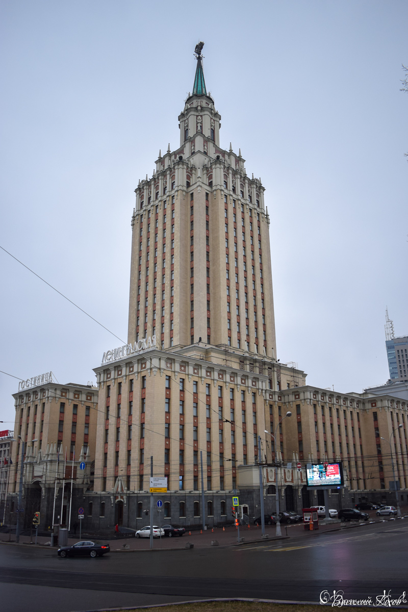 Москва, Каланчёвская улица, 21 / Улица Маши Порываевой, 40