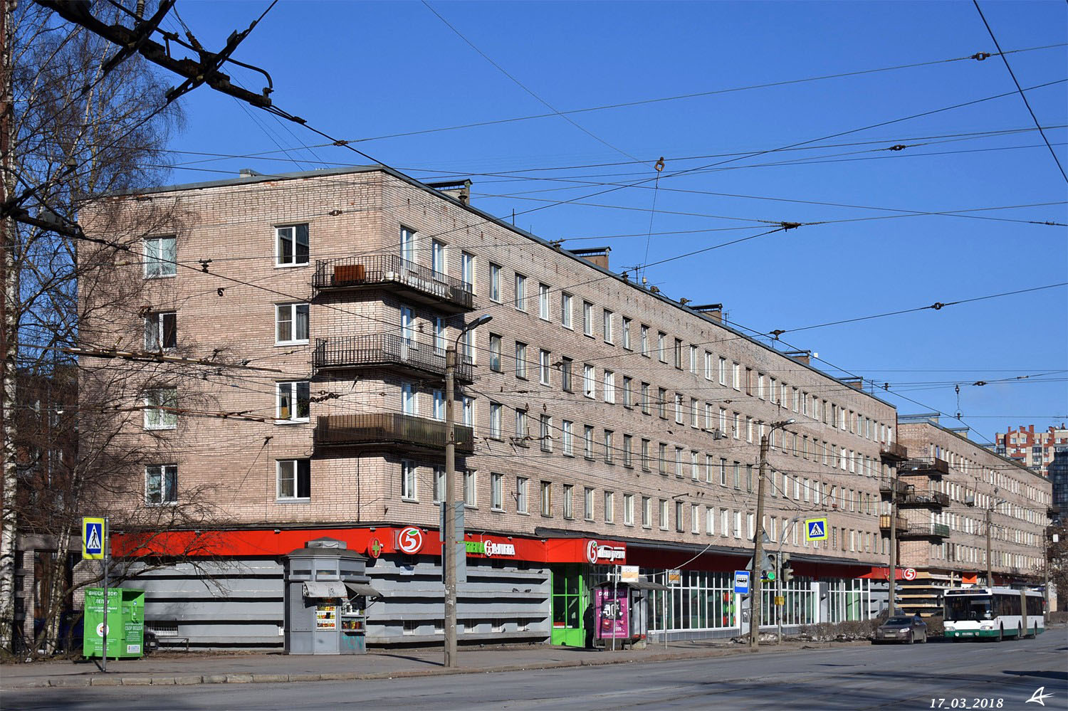 Peterburi, Тихорецкий проспект, 10 корп. 1; Тихорецкий проспект, 12 корп. 1
