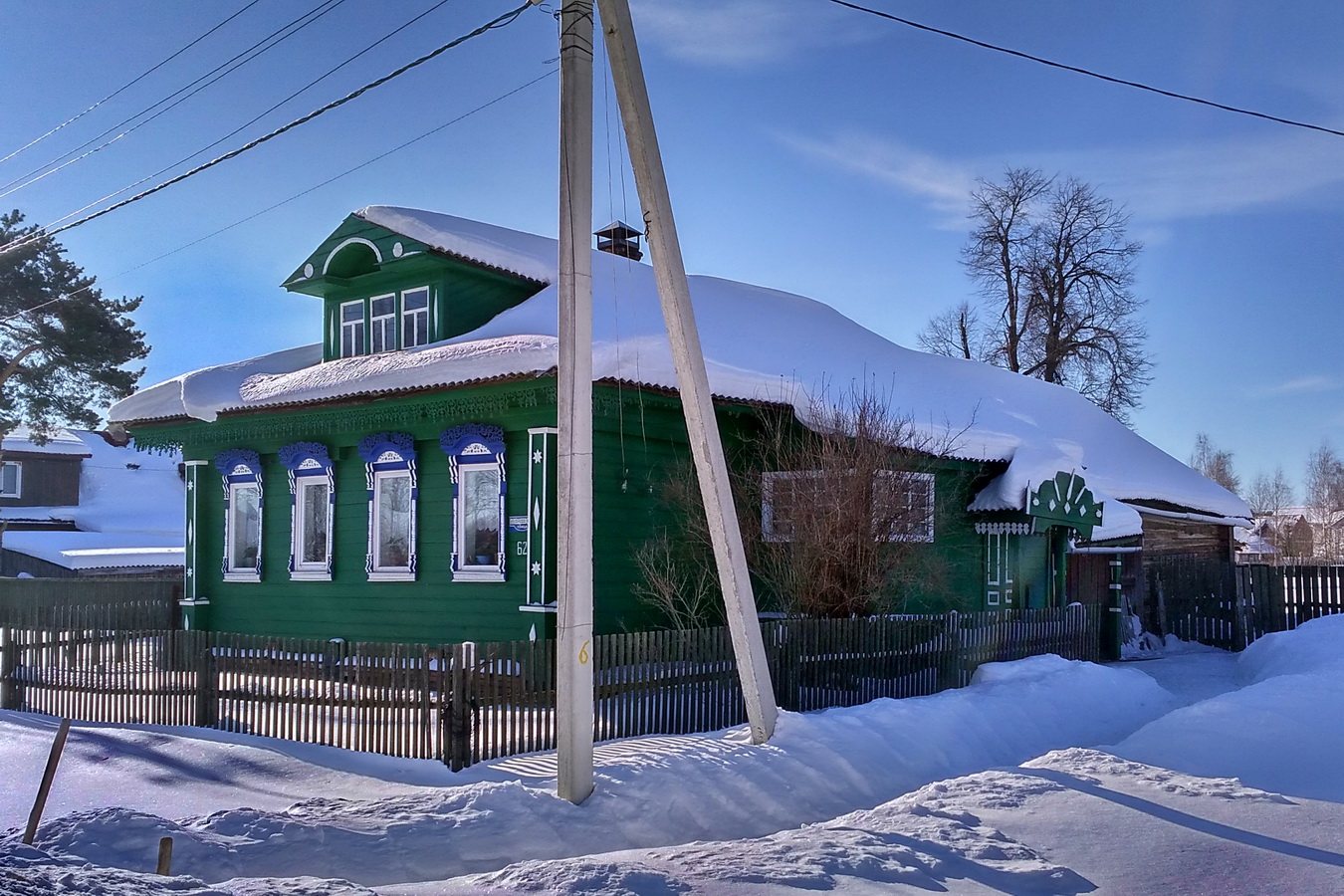Переславский район, прочие н.п., с. Купанское (Усолье), Плещеевская улица, 62. Резные орнаменты (кроме наличников)
