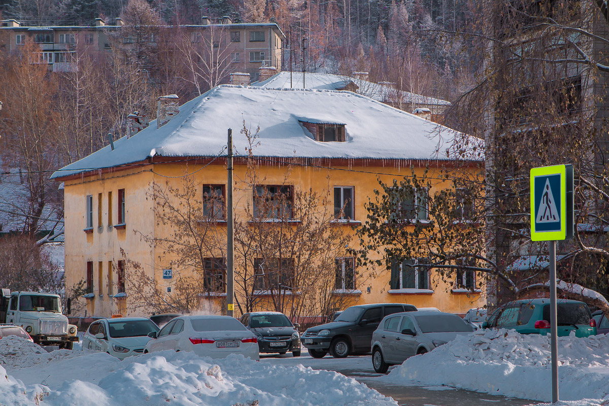 Новоуральск, Первомайская улица, 47