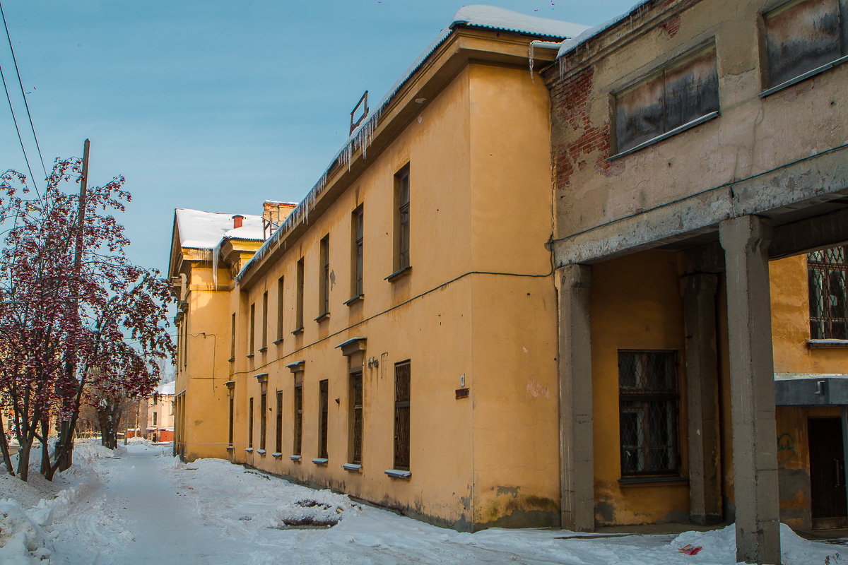 Новоуральск, Улица Дзержинского, 11