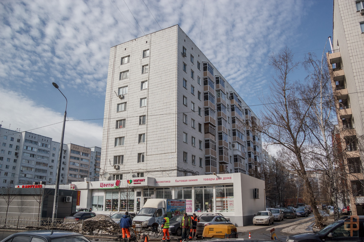 Casáin, Улица Вишневского, 51 / Улица Амирхана Еники, 1