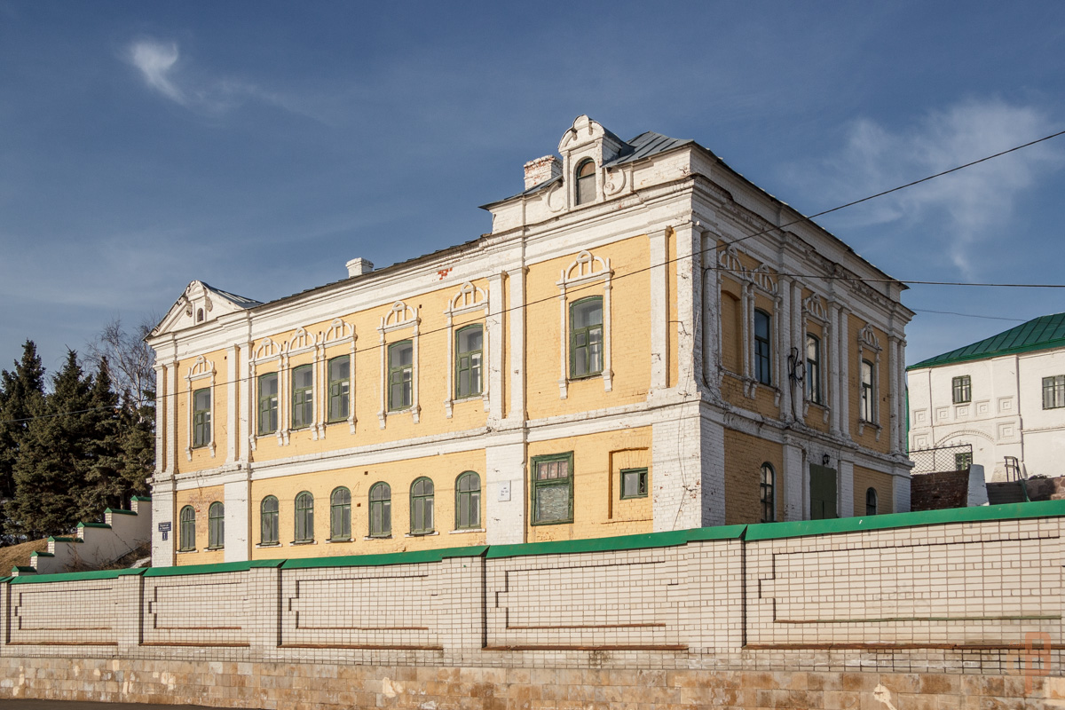 Казань, Улица Баумана, 1 корп. 2