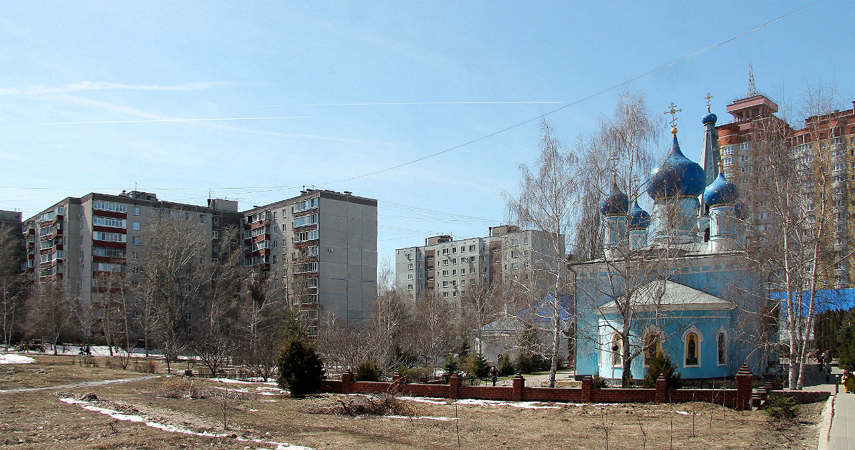 Воронеж, Ленинский проспект, 41; Набережная Авиастроителей, 44; Ленинский проспект, 39