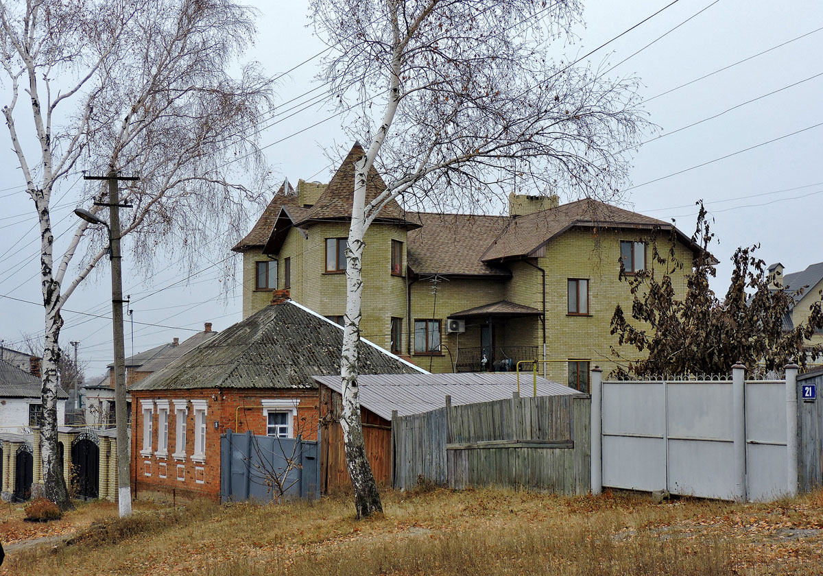 Богодухов, Улица Горького, 17; Улица Горького, 19