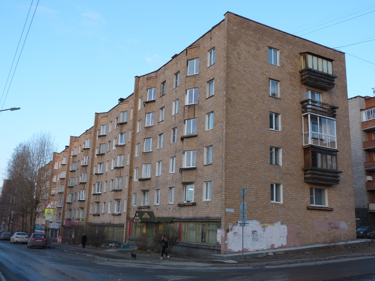 Петрозаводск, Набережная Ла-Рошель, 13