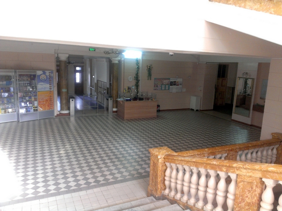 Харьков, Улица Алчевских, 44