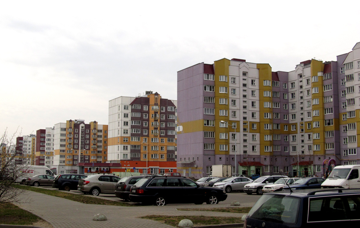 Минск, Улица Янки Брыля, 30; Улица Янки Брыля, 24