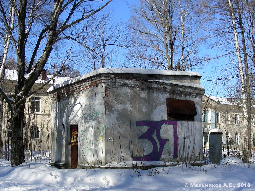 Нижний Новгород, Улица Адмирала Нахимова, 1*