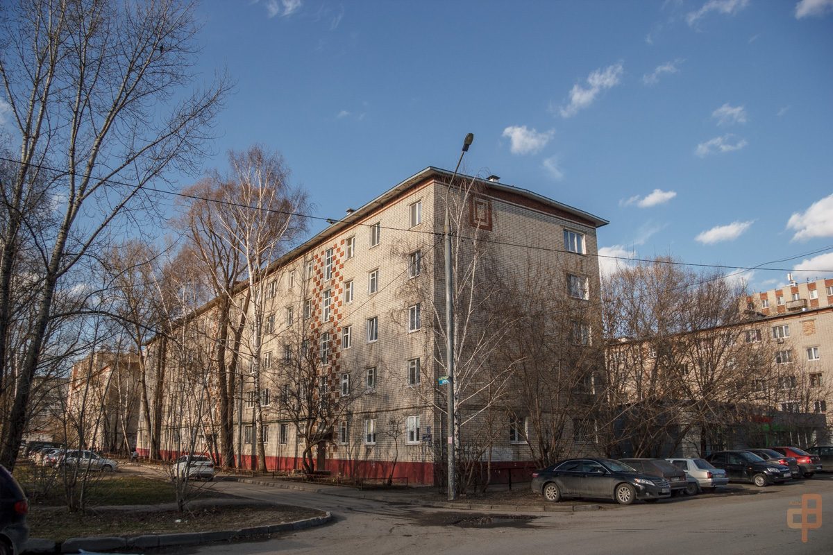 Казань, Улица Дежнёва, 2 корп. 1