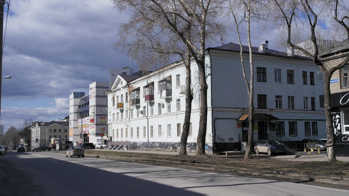 Пермь, Улица Куйбышева, 66; Улица Куйбышева, 68 / Улица Глеба Успенского, 10