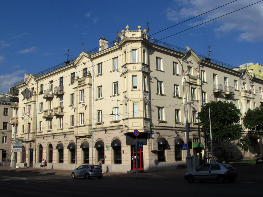 Минск, Улица Максима Богдановича, 6 / Улица Алоизы Пашкевич, 1