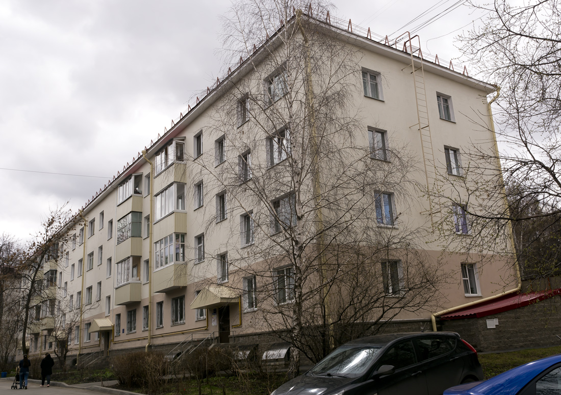 Ufa, Улица Комарова, 34