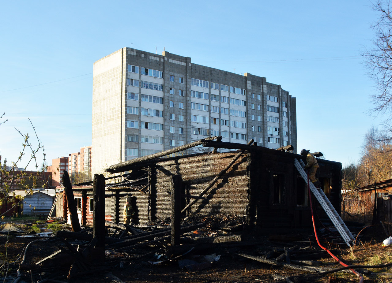 Пермь, Улица Лузенина, 30; Улица Лузенина, 12