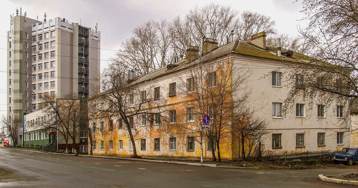 Уфа, Улица Максима Горького, 39; Улица Максима Горького, 35 / Кемеровская улица, 46; Улица Максима Горького, 35А