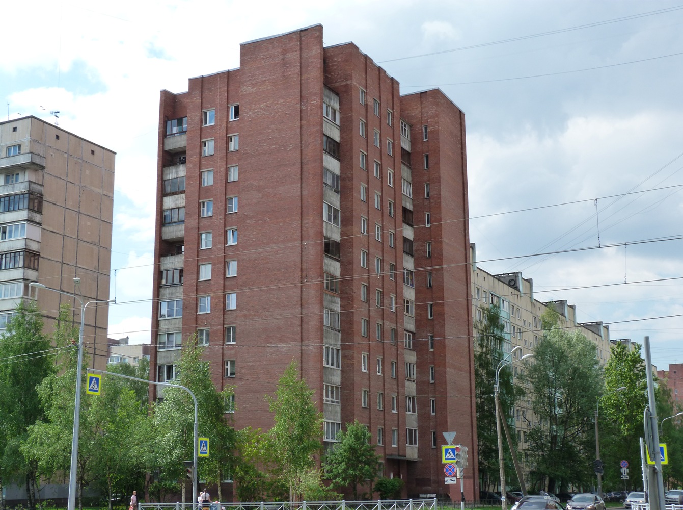 Санкт-Петербург, Ленская улица, 11 корп. 2; Ленская улица, 11 корп. 1