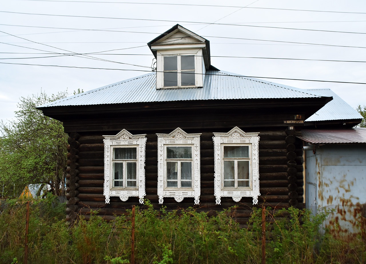 Пермь, Конструкторская улица, 10. Резные наличники