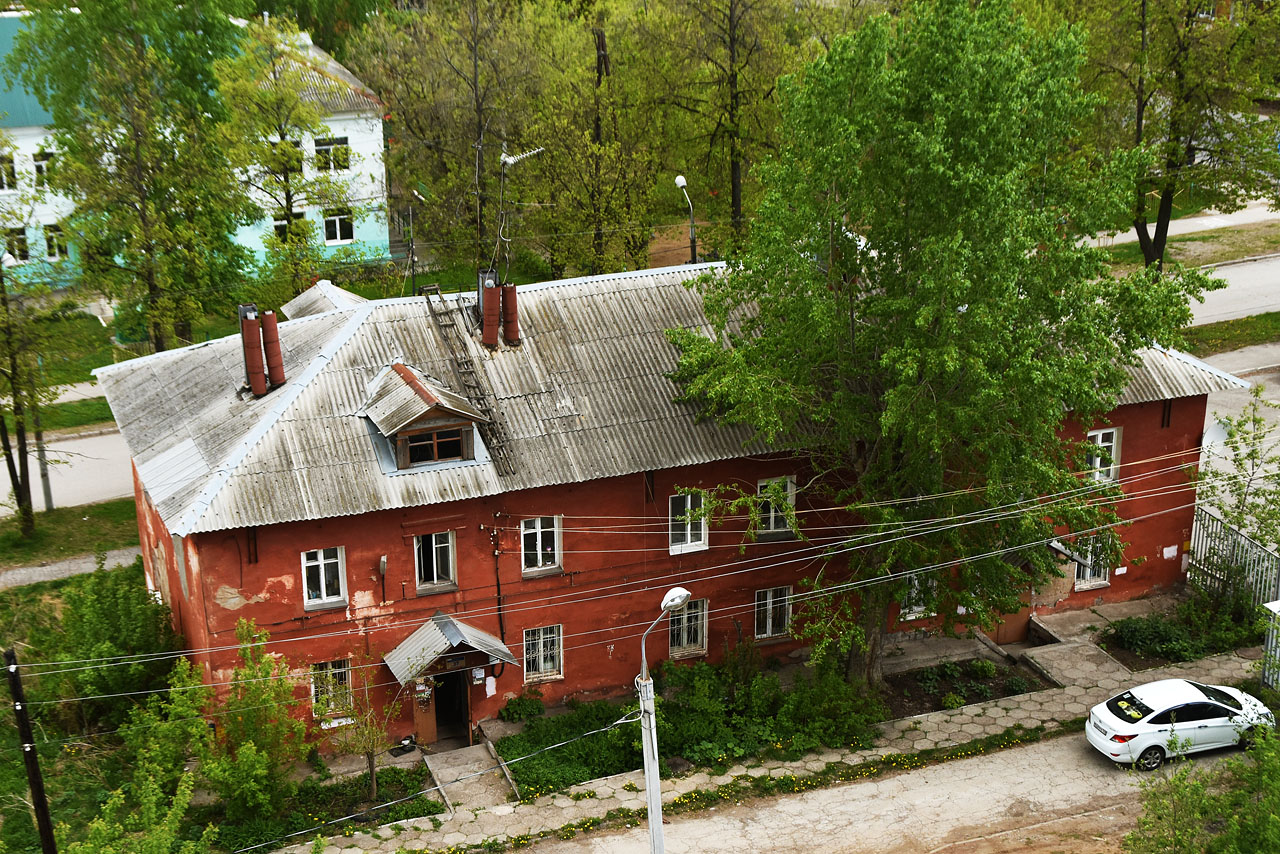 Perm, Улица Нефтяников, 37