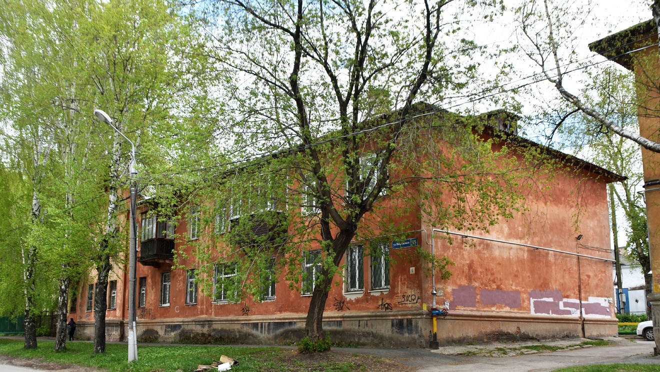 Пермь, Улица Нефтяников, 15