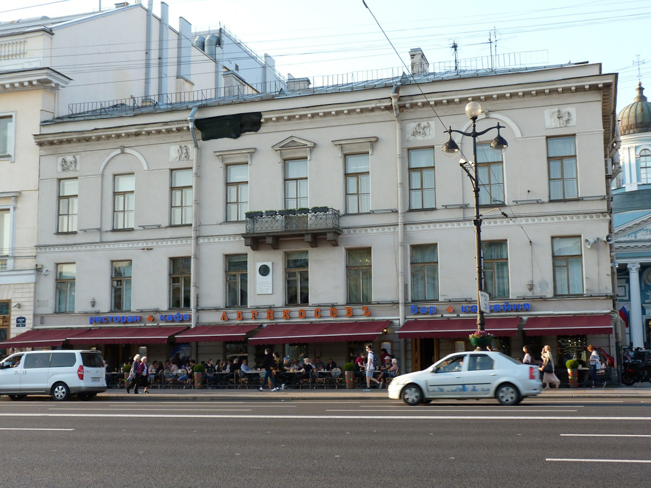 Petersburg, Невский проспект, 40-42 лит. А