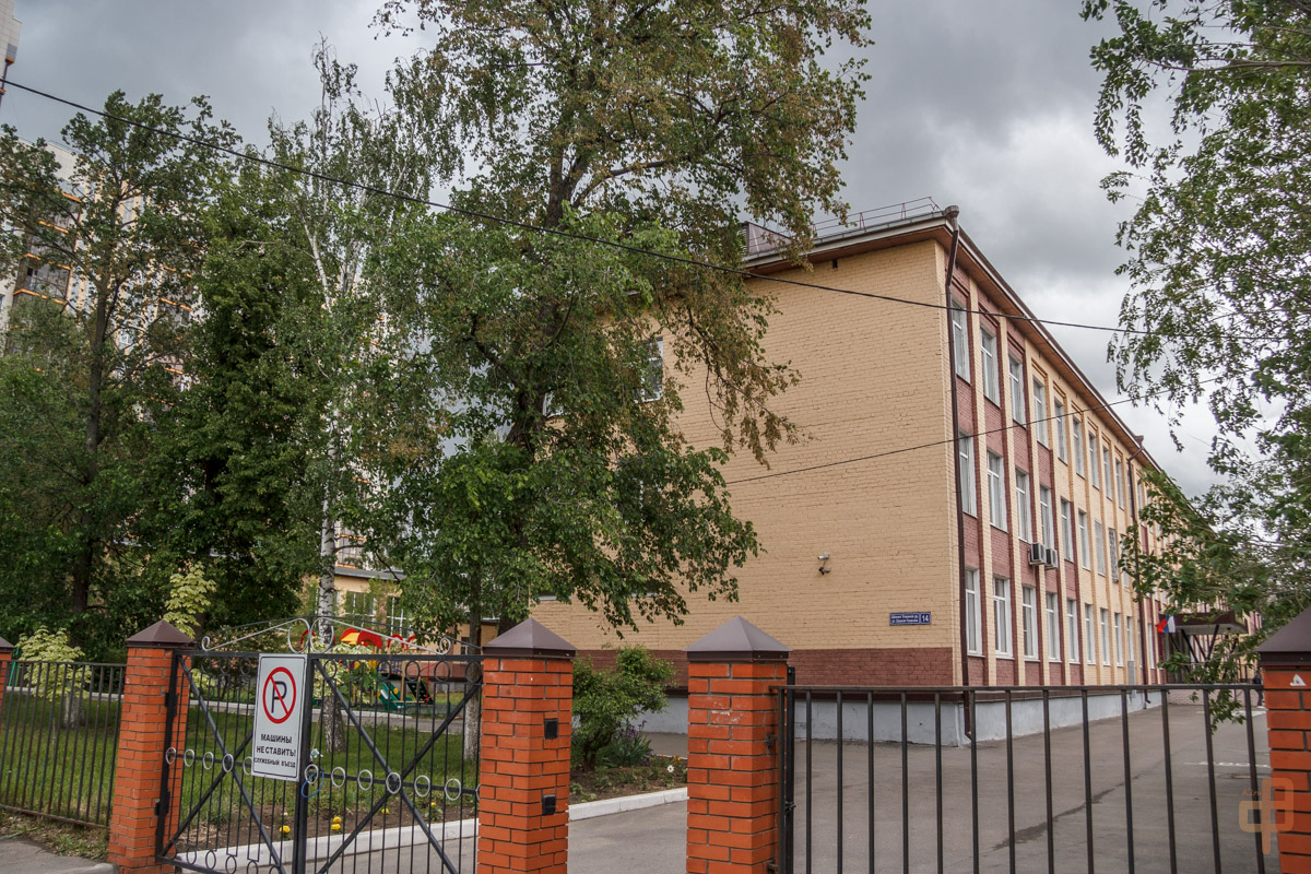 Казань, Улица Шамиля Усманова, 14