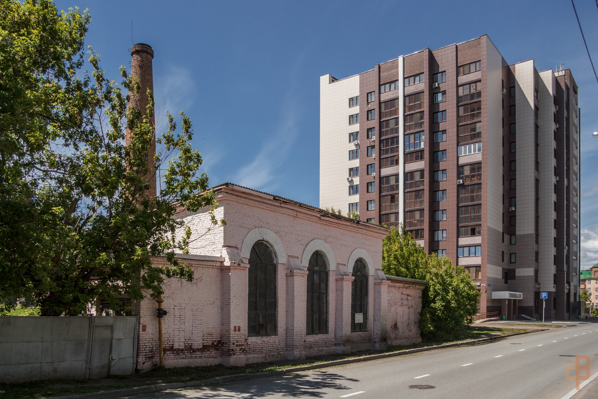 Казань, Улица Павлюхина, 41*; Улица Павлюхина, 37