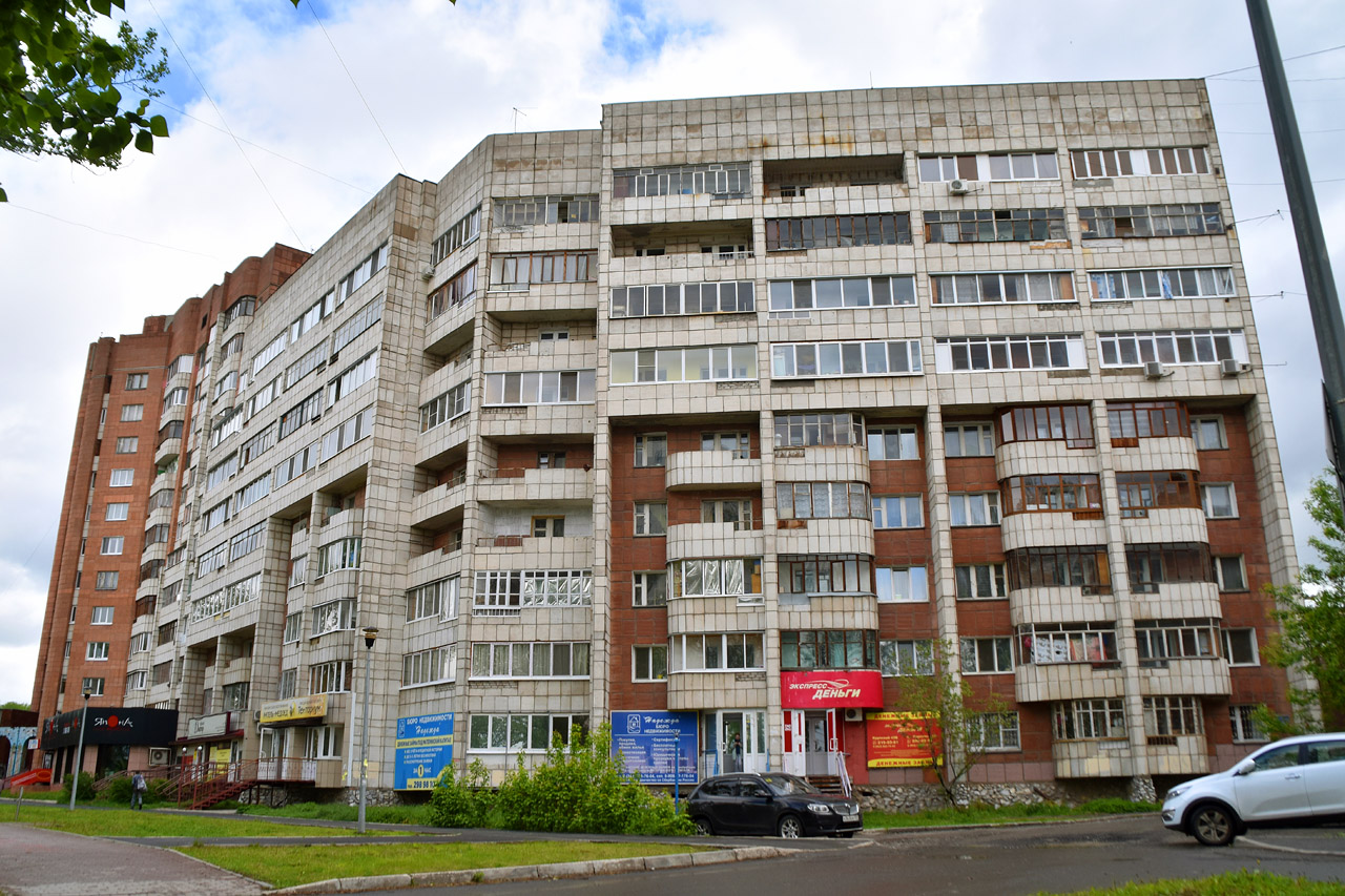 Perm, Улица Крупской, 42А; Улица Крупской, 42Б