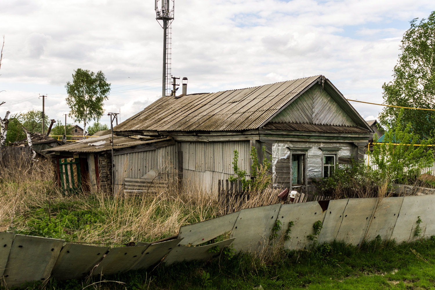 Челно-Вершинский район, прочие н.п., с. Новое Аделяково, Школьная улица, 1