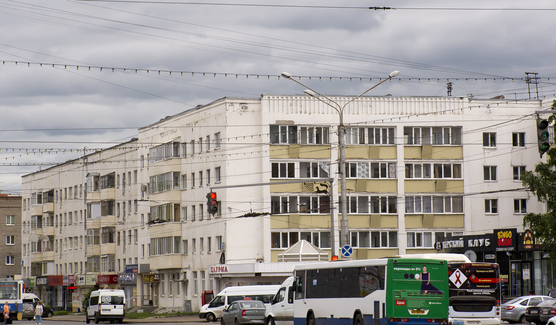 Уфа, Революционная улица, 54; Революционная улица, 56