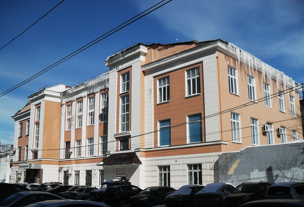 Самара, Молодогвардейская улица, 151 / Студенческий переулок, 8