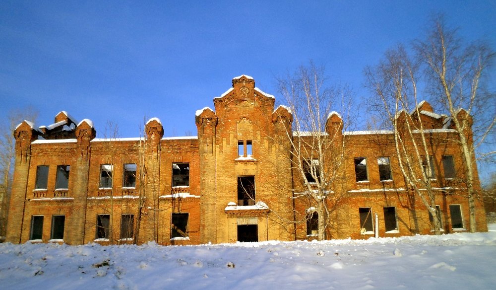 Кизел, Октябрьская улица, 48*