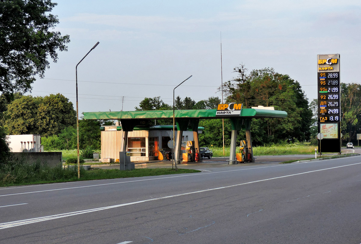 Золочевский район, прочие н.п., с. Новый Милятин, Автодорога М-06