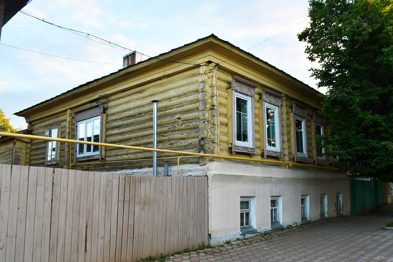 Елабуга, Казанская улица, 42