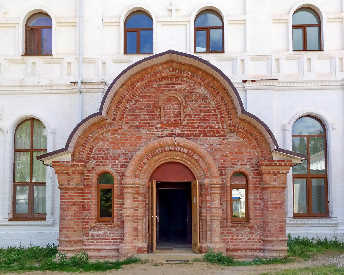 Pereslavsky District, other localities, м. Сольба, Центральная улица, 15 Варваринский корпус