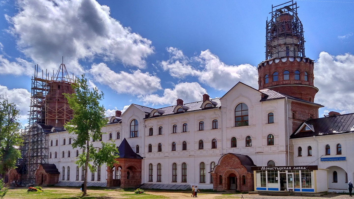 Переславский район, прочие н.п., м. Сольба, Центральная улица, 15 Варваринский корпус; м. Сольба, Центральная улица, 15 Смотровая башня