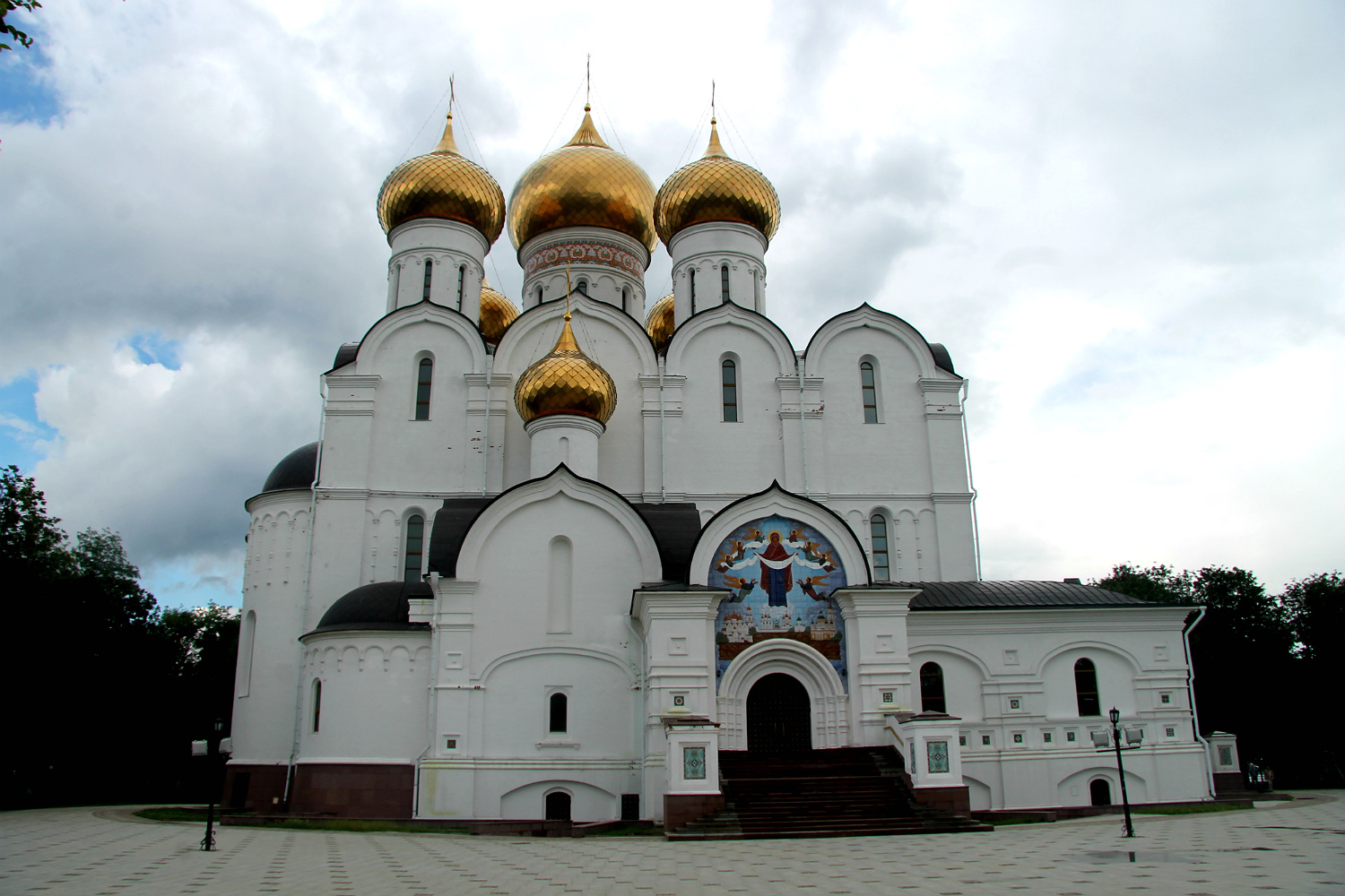 Ярославль, Которосльная набережная, 2 / Волжская набережная, 1