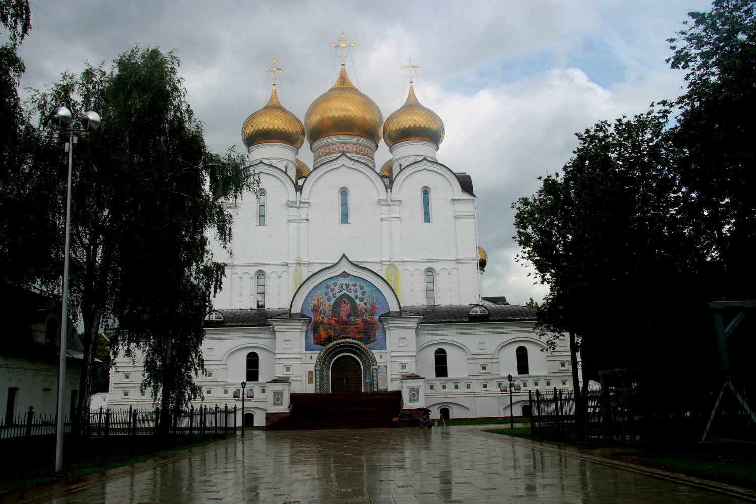 Ярославль, Которосльная набережная, 2 / Волжская набережная, 1
