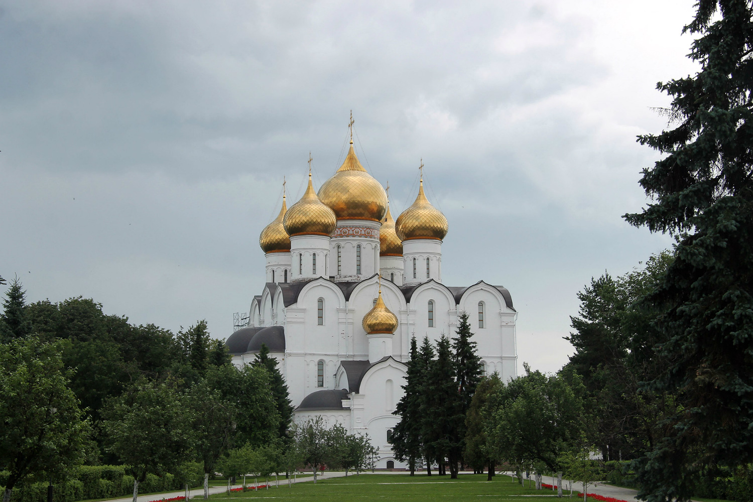 Ярославль, Которосльная набережная, 2 / Волжская набережная, 1