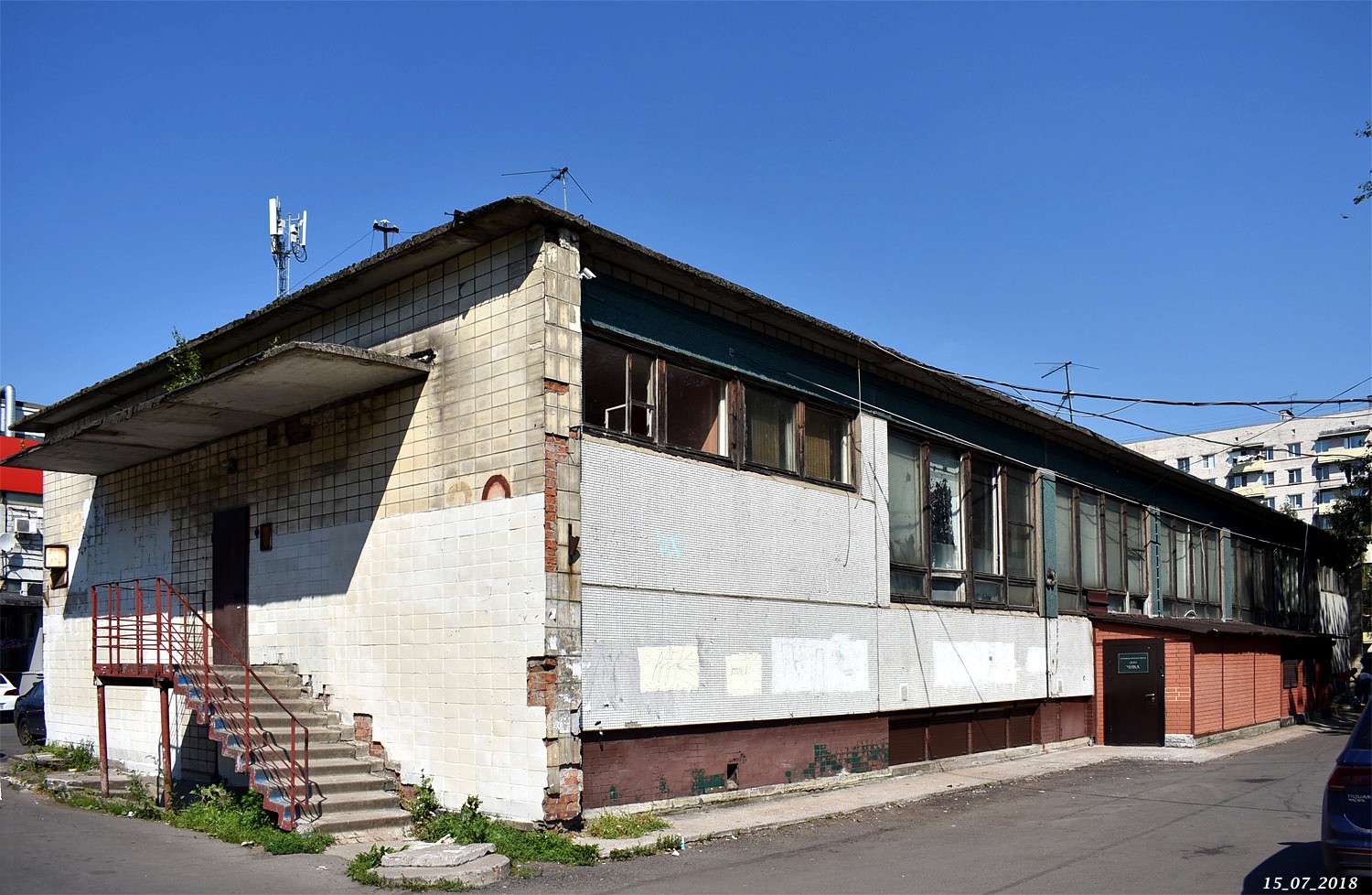 Санкт-Петербург, Улица Тамбасова, 32 лит. Г