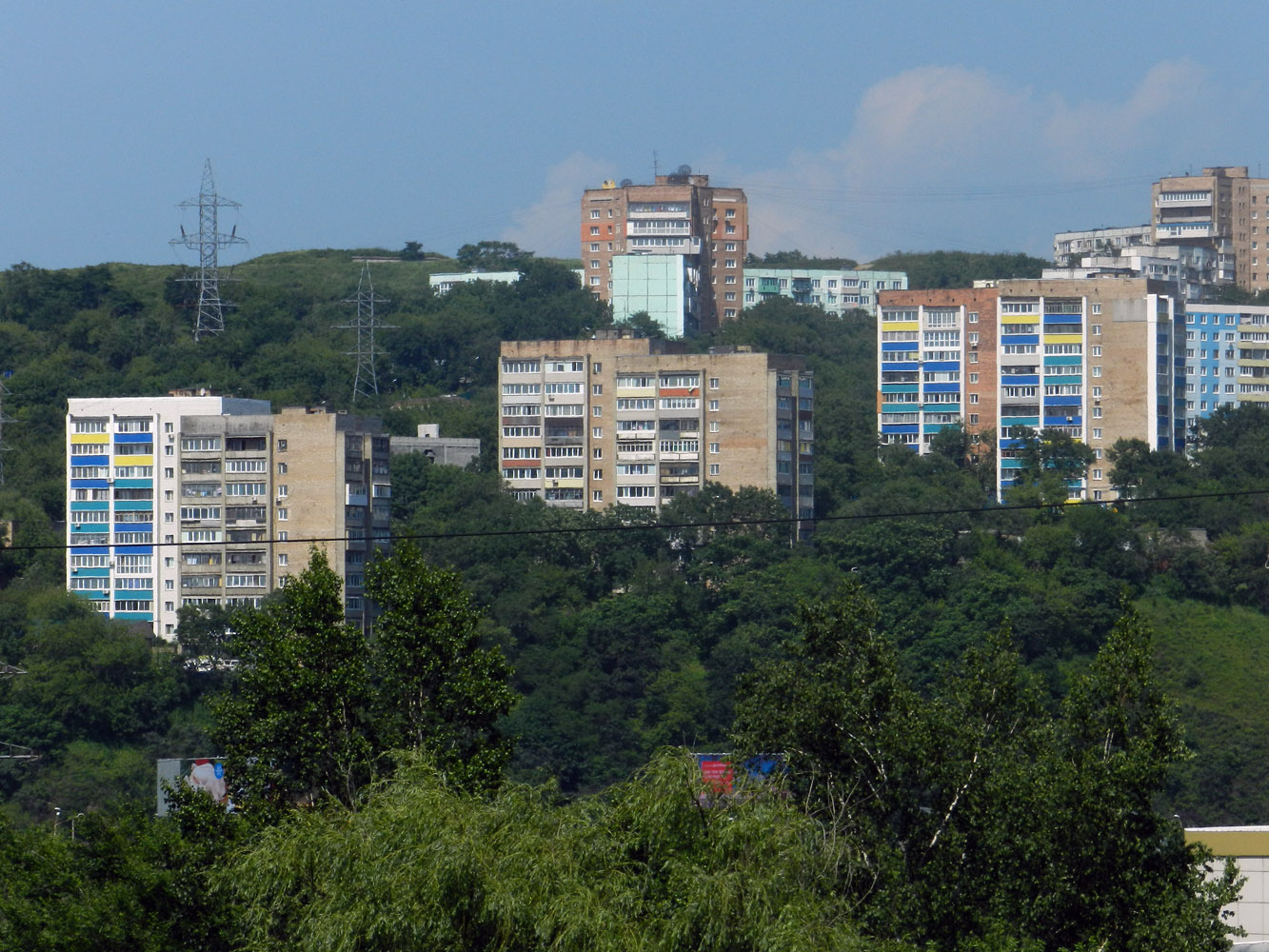 Владивосток, Камская улица, 5а; Камский переулок, 12; Камский переулок, 14; Камский переулок, 16; Камский переулок, 18; Камский переулок, 20; Камский переулок, 22; Днепровская улица, 51; Днепровская улица, 55